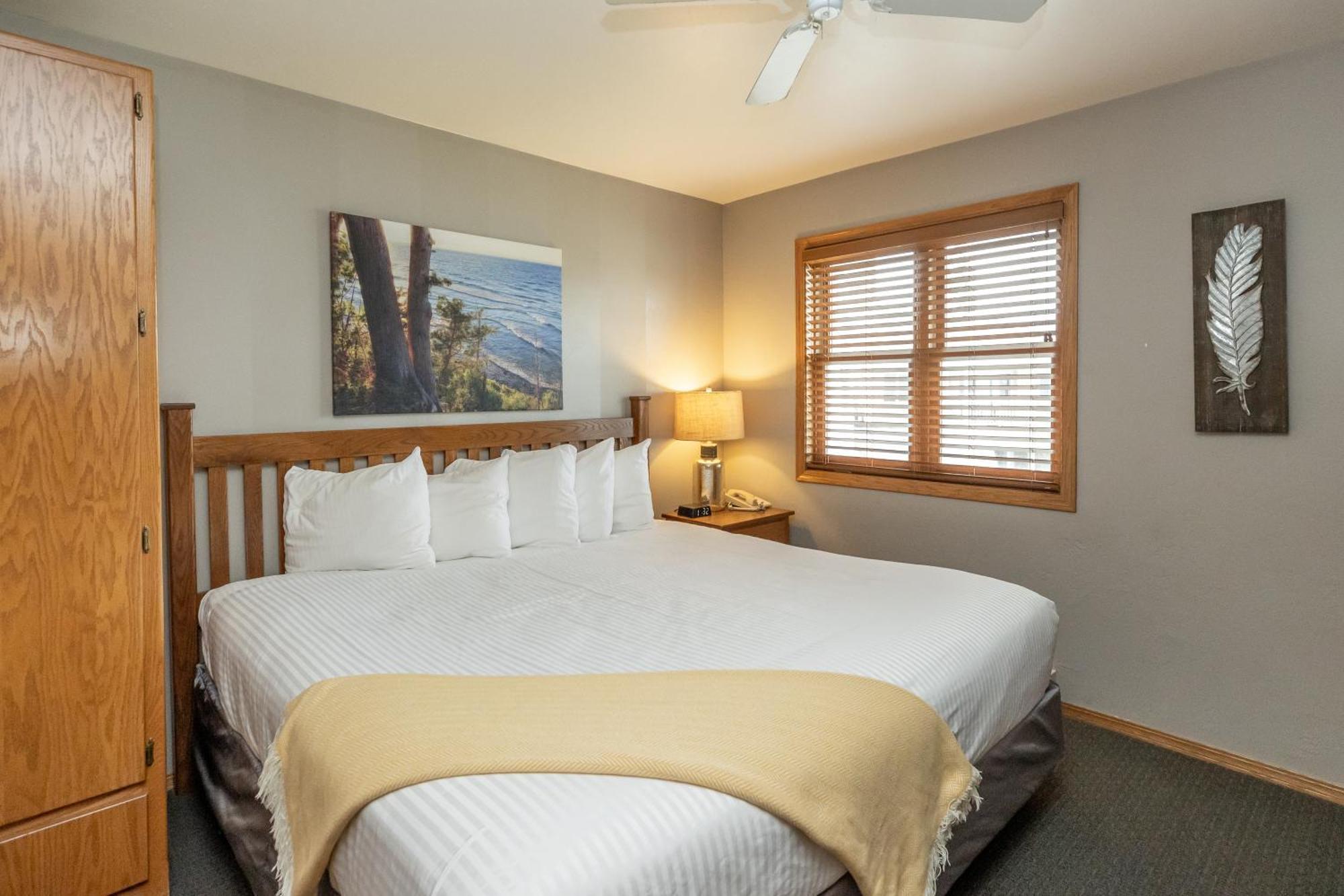 Westwood Shores Waterfront Resort Sturgeon Bay Extérieur photo