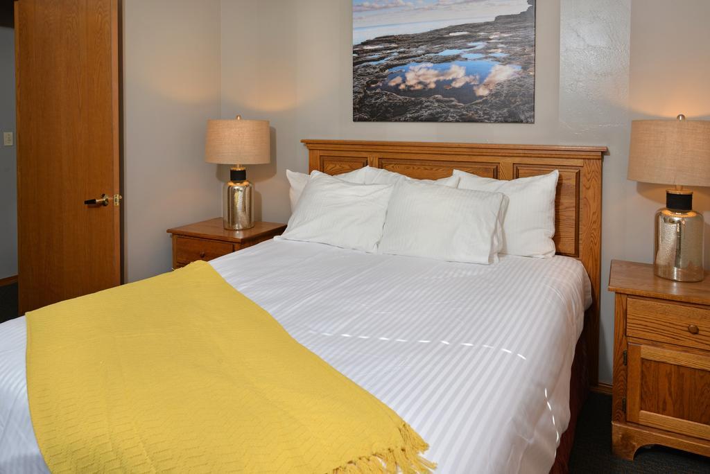 Westwood Shores Waterfront Resort Sturgeon Bay Extérieur photo