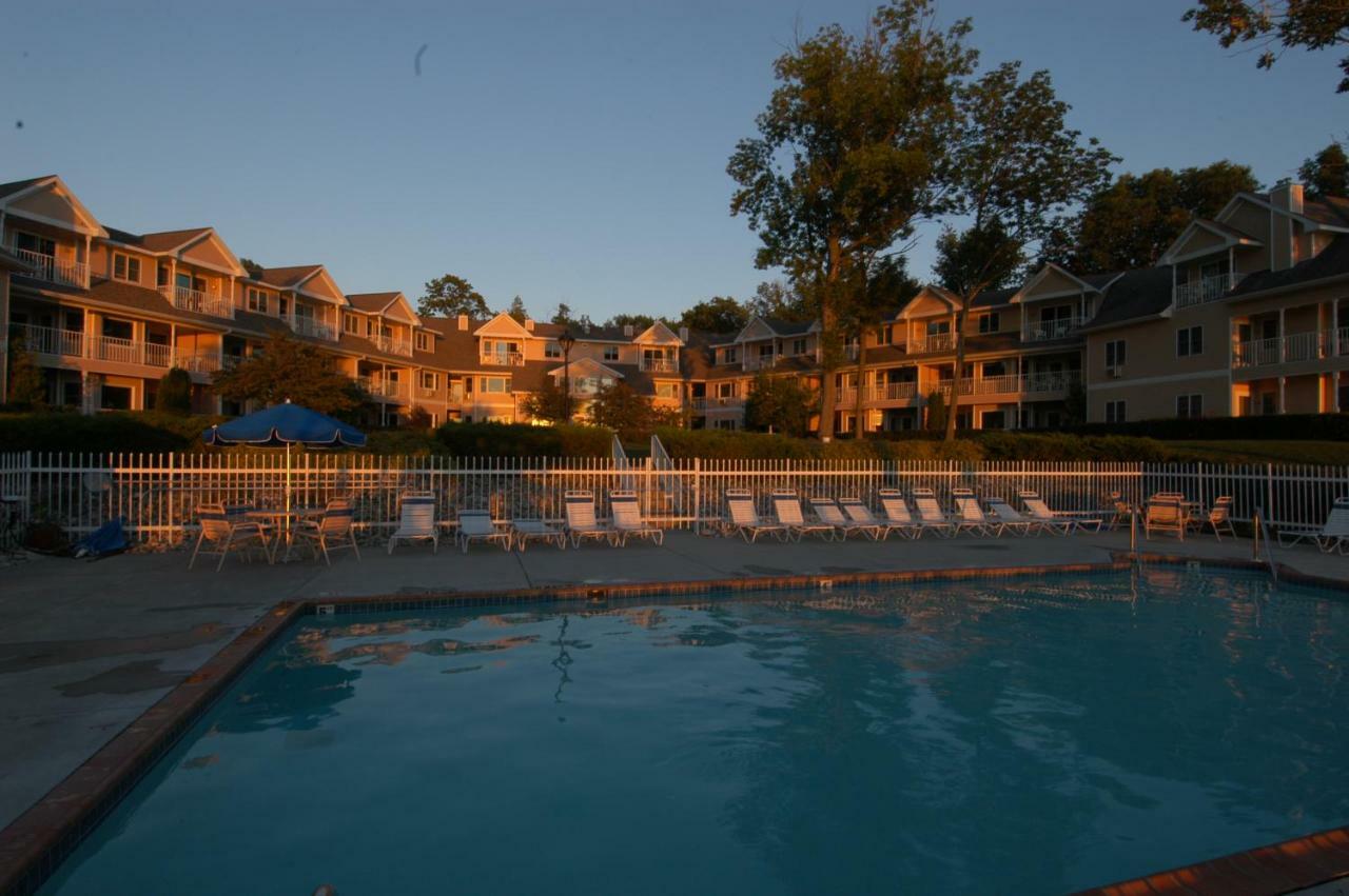 Westwood Shores Waterfront Resort Sturgeon Bay Extérieur photo