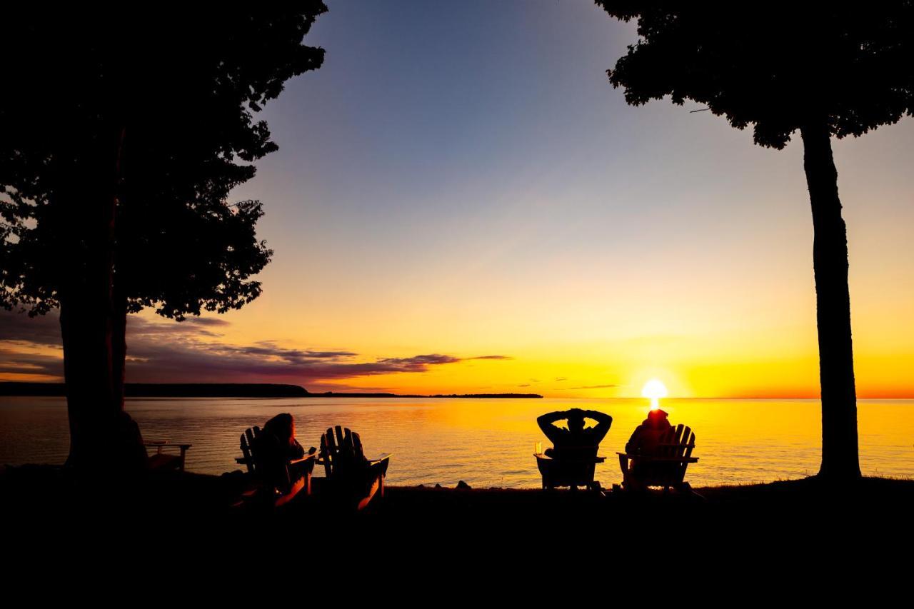 Westwood Shores Waterfront Resort Sturgeon Bay Extérieur photo