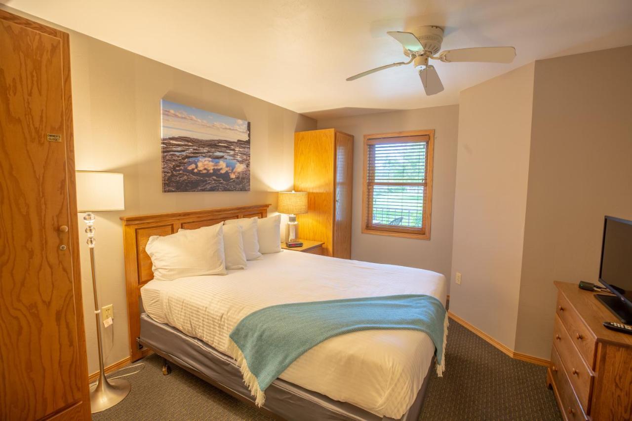 Westwood Shores Waterfront Resort Sturgeon Bay Extérieur photo