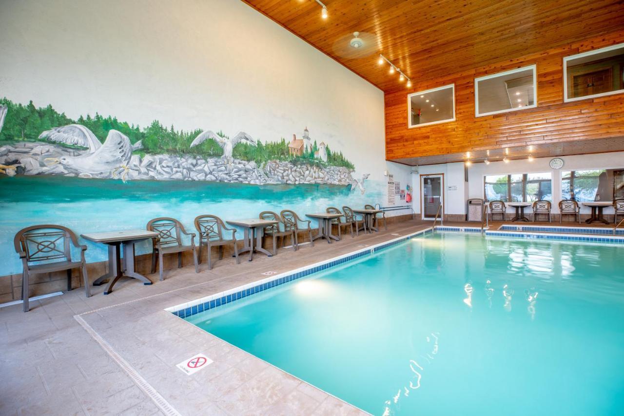 Westwood Shores Waterfront Resort Sturgeon Bay Extérieur photo